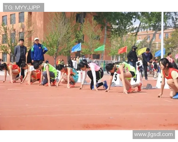 运动员进行曲：激昂奋进，迎接挑战，铸就辉煌未来的青春力量