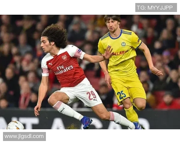 赛后分析:上海足球队与西安足球队的实力对决与战术较量 赛后分析:上海足球队与西安足球队的实力对决与战术较量