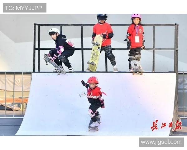 武汉滑板队的盯防战术解析与实战应用探讨 武汉滑板队的盯防战术解析与实战应用探讨