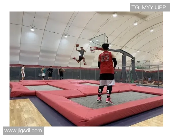 南京极限运动队战术分析:防守反击的成功与不足之处探讨 南京极限运动队战术分析:防守反击的成功与不足之处探讨